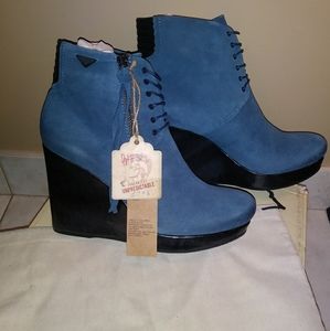 Ankle boots